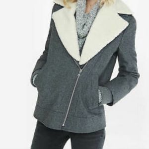 EXPRESS Women's Charcoal Faux FurWool Blend Full Zip Warm Winter Coat SizeM Used